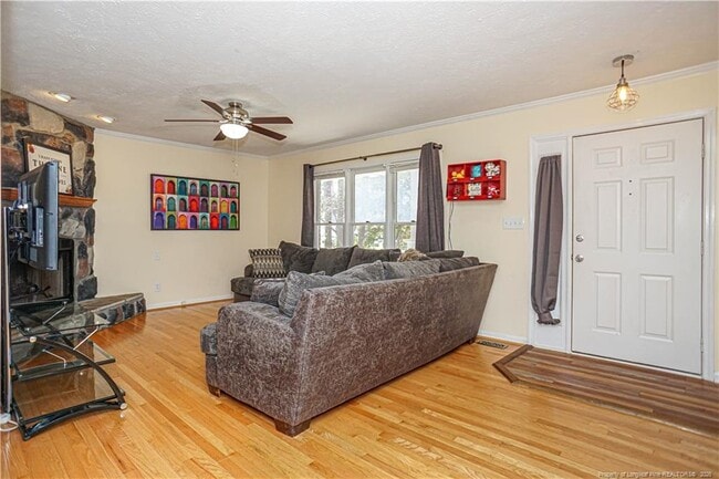 Building Photo - 184 E 12 Oaks Rd