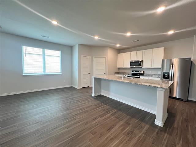 Building Photo - 5021 Chital Dr