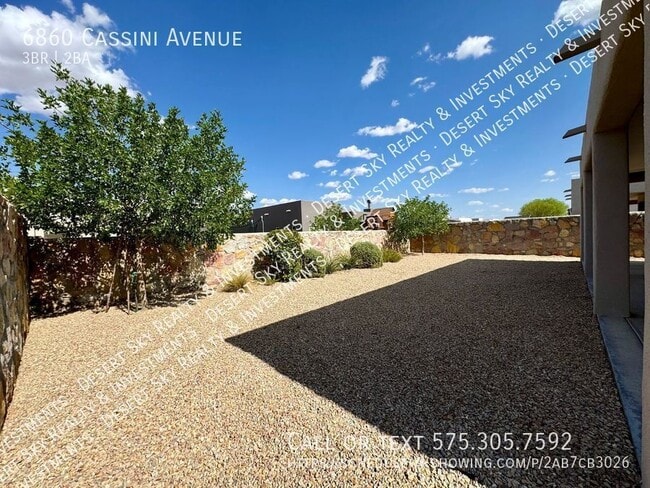 Building Photo - 6860 Cassini Ave