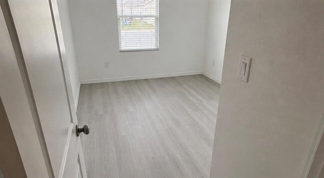Building Photo - 2324 Dust Devil Dr