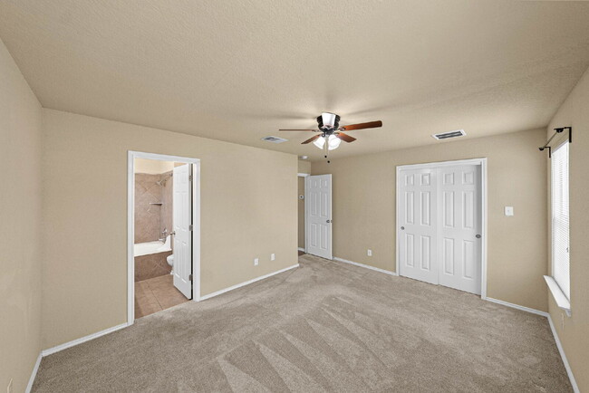 Building Photo - 1 Month Free Rent with an 18 Month Lease!!!
