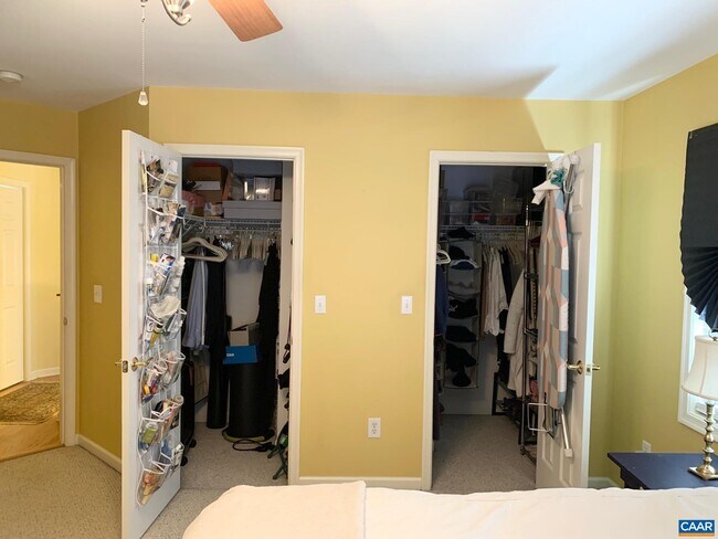 Building Photo - 112 Old Fifth Cir