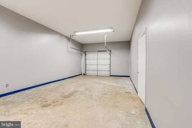Building Photo - 6200 Ben Creek Rd