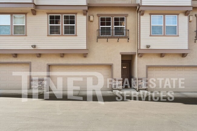 Building Photo - 6550 Hearthstone Cir