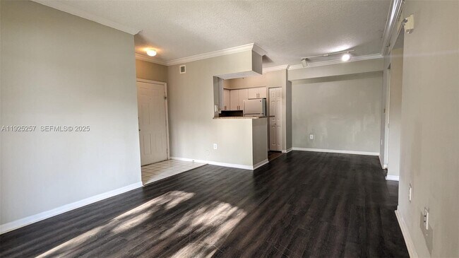 Building Photo - 160 SW 117th Terrace