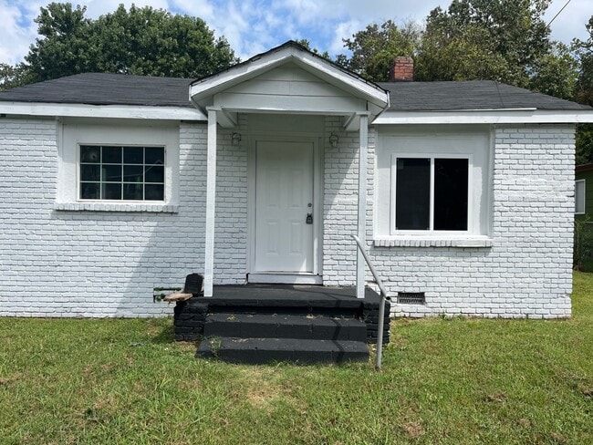 Primary Photo - 611 Belle Vista Ave