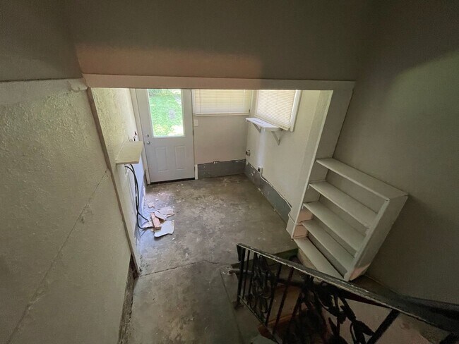 Building Photo - 2155 S 13th St