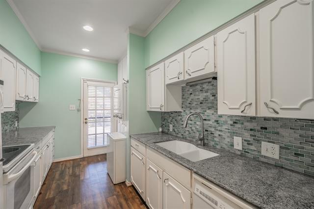 Building Photo - 4312 Bellaire Dr S