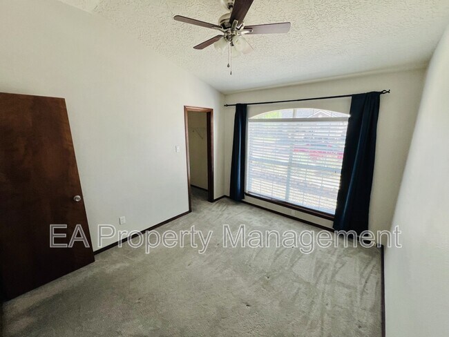 Building Photo - 8016 Lynnhaven Pl NW