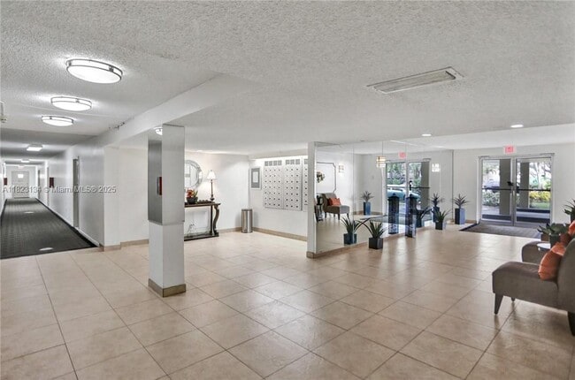 Building Photo - 6500 Cypress Rd