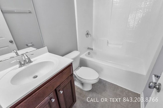 Building Photo - 126 Mayfield Dr
