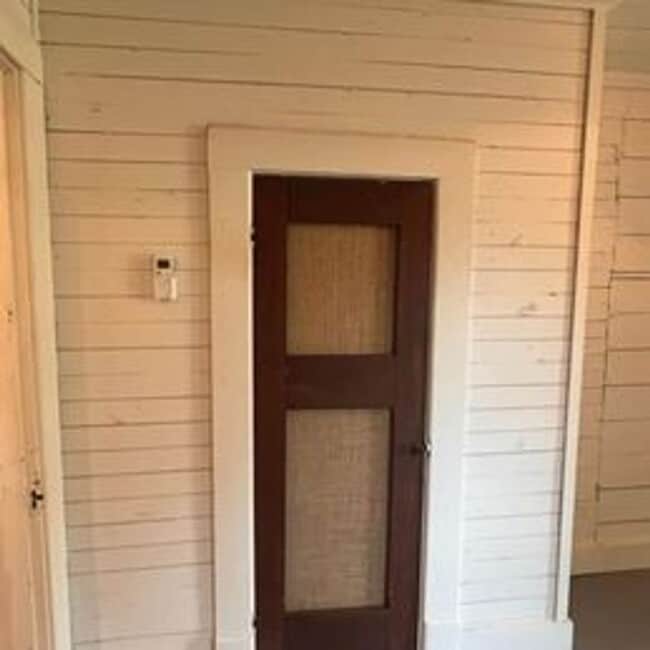 Building Photo - Hughes Springs 2 Bedroom Home