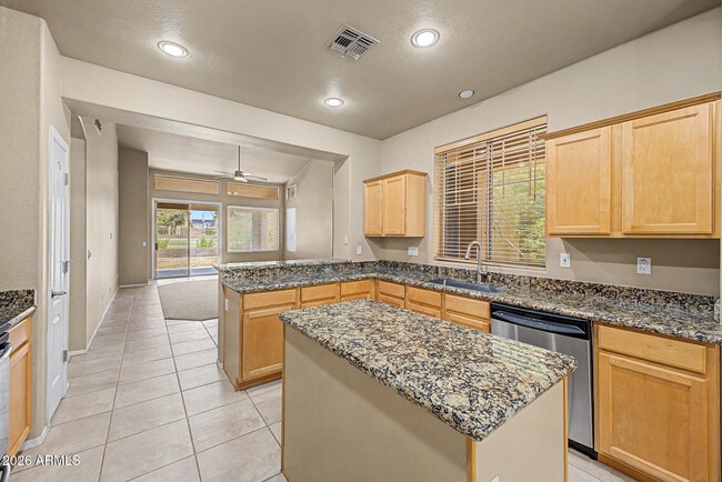 Building Photo - 6932 W Blackhawk Dr