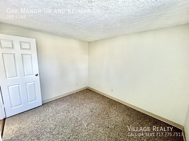 Building Photo - 221 Oak Manor Dr