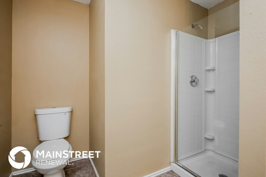 Building Photo - 3124 Crimson Clover Dr