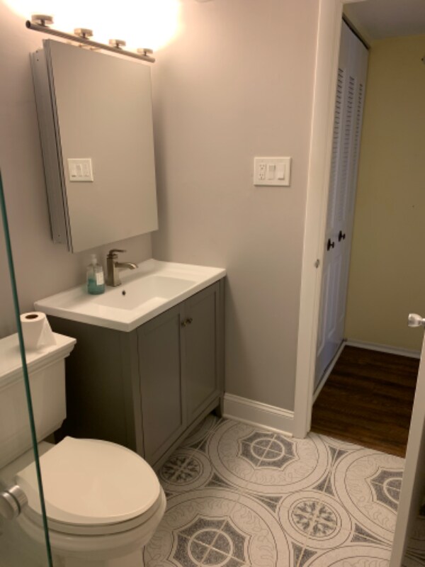 Building Photo - 6116 Hilltop Dr