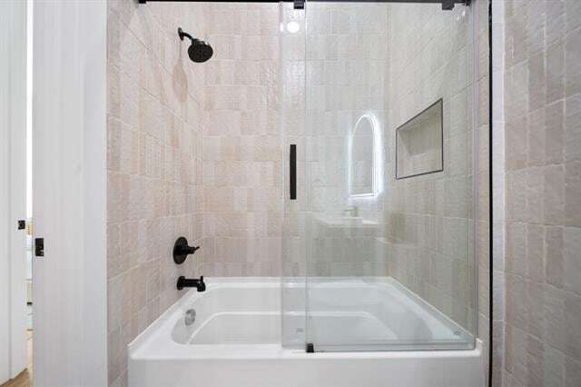 Building Photo - 27 Graham St