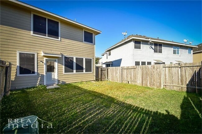 Building Photo - 2923 Loganberry Park Ln