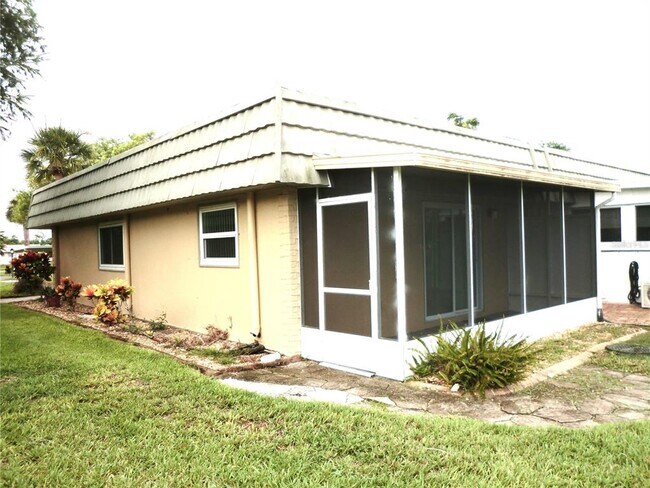 Building Photo - 201 Kings Blvd