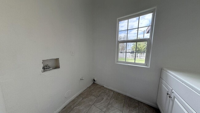 Building Photo - 7216 Yates St