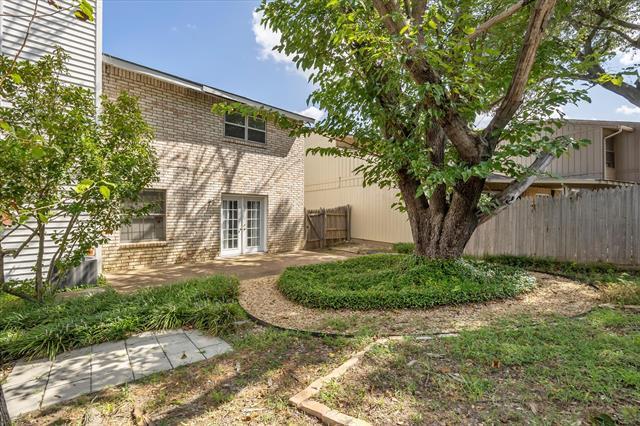 Building Photo - 553 Trailcrest Dr