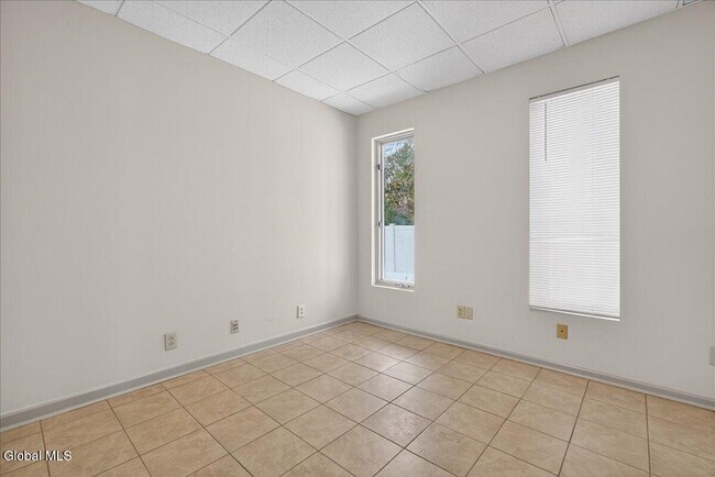 Building Photo - 54 Freemans Bridge Rd