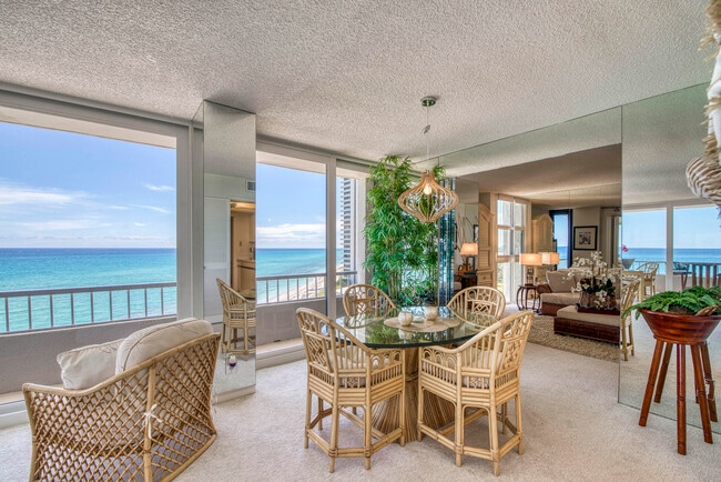 Building Photo - 5540 N Ocean Dr