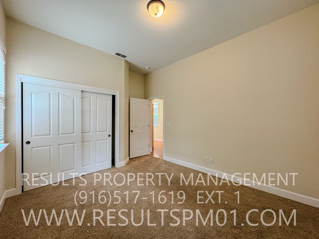 Building Photo - Whitney Oaks Retreat – Private Gated Community in Rocklin