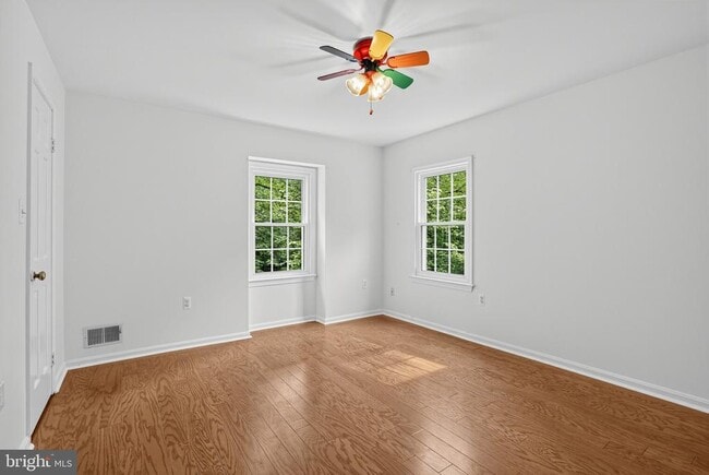 Building Photo - 6401 Wolf Run Hunt Ct