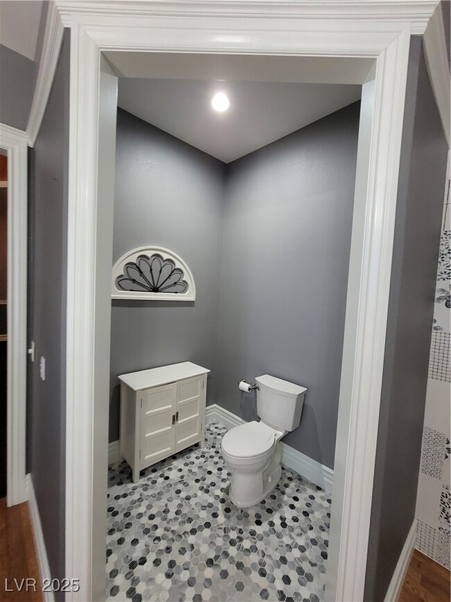 Building Photo - 5110 N Valadez St