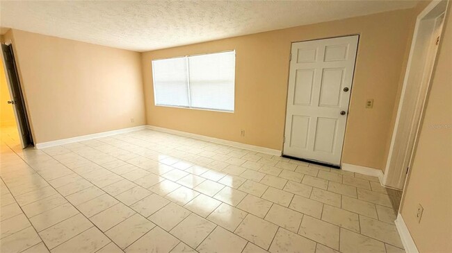 Building Photo - 4102 Highland Loop