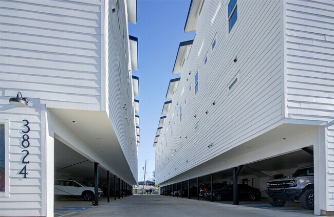 Building Photo - 3824 Fulton St