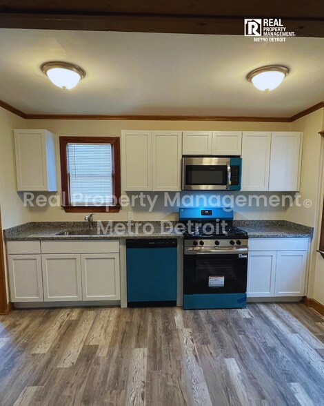 Building Photo - 4462 1st St