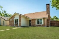 Building Photo - 2930 Lancer Ln