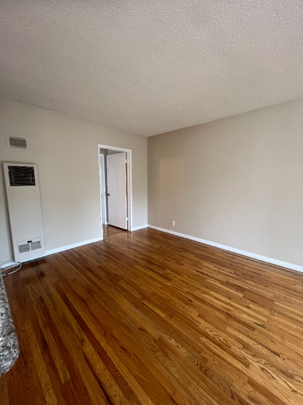 Building Photo - 125 N Montague Ave