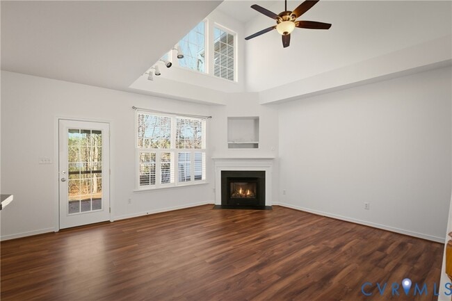 Building Photo - 14924 Watermill Lake Trail