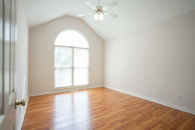 Building Photo - 23 Flat Trail Ct