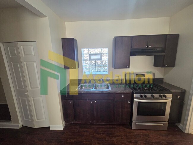 Building Photo - 8725 S Constance Ave