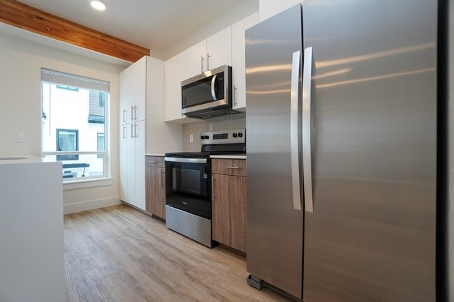 Building Photo - 4618 N Iota Ln