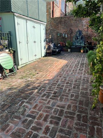 Building Photo - 1000 St Philip St