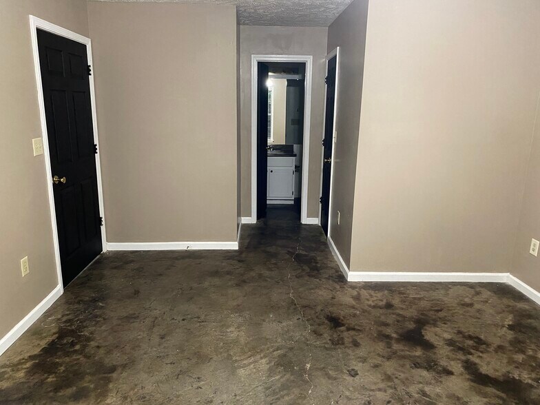 Building Photo - 294 Indian Pointe Dr