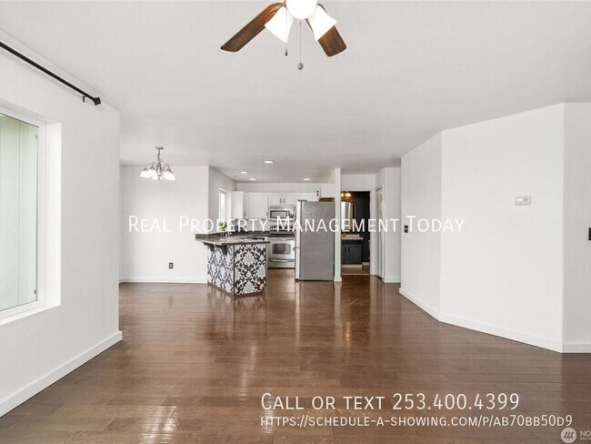 Building Photo - 16602 Greenleaf Ave SE