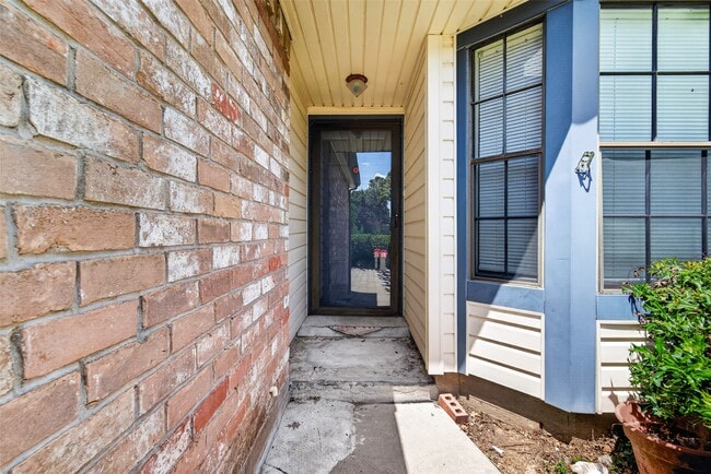 Building Photo - 14002 Kathi Lynn Ln