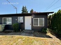 Building Photo - 1329 S Beech St