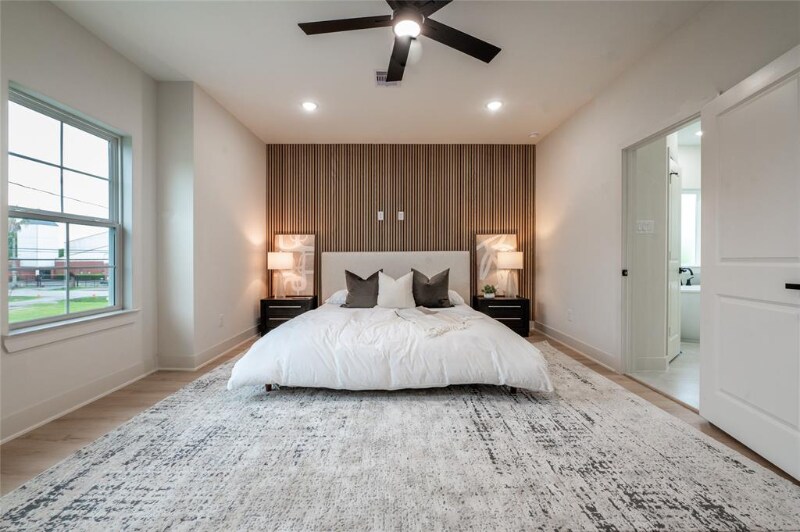 Building Photo - 8122 Corinth St