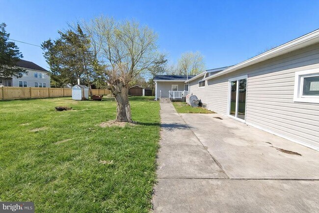 Building Photo - 87 Becks Ln