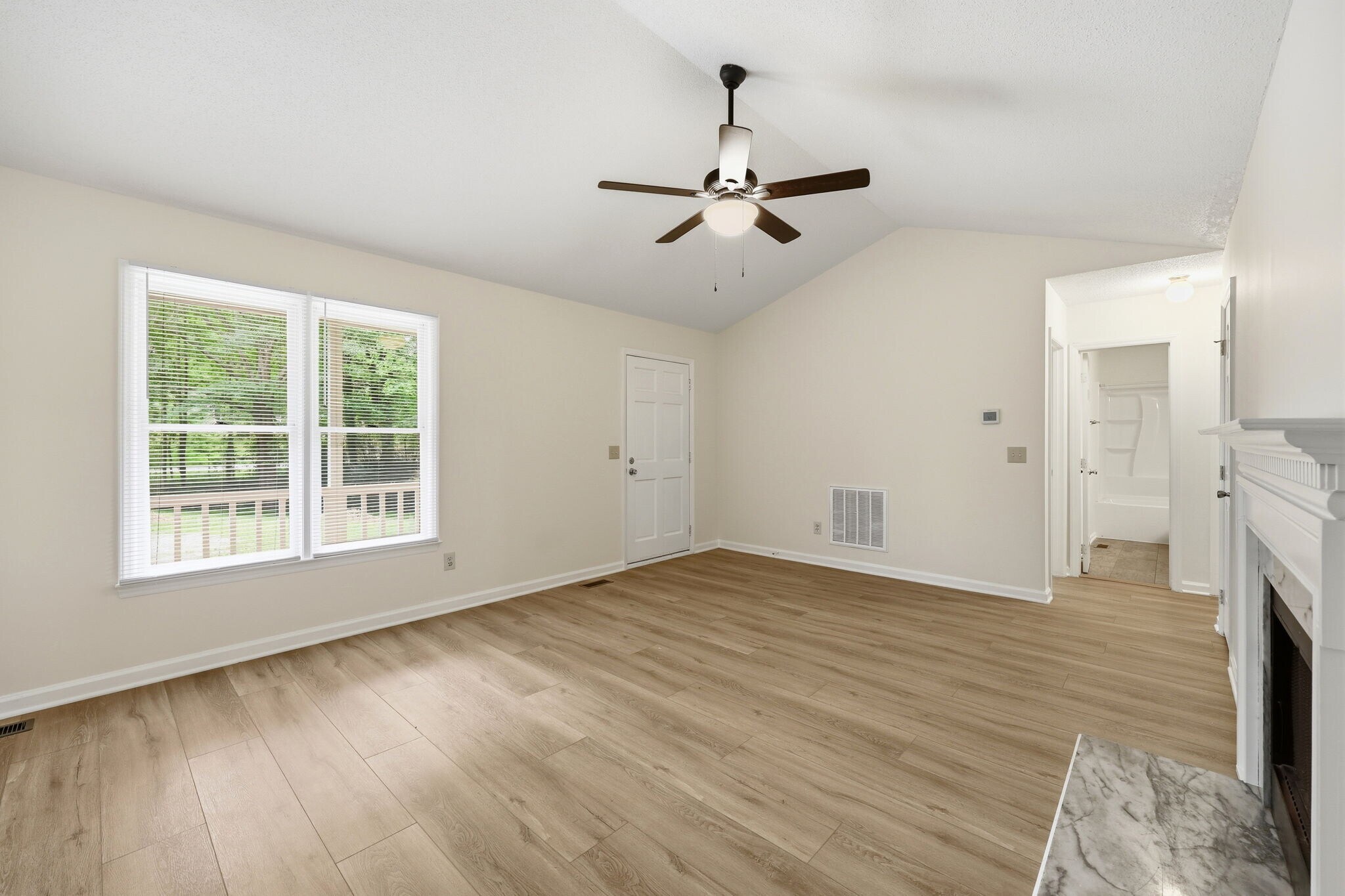 Building Photo - 2736 Stageline Dr