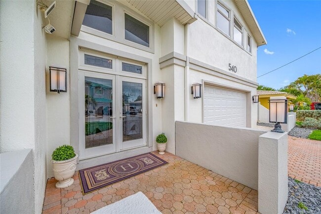 Building Photo - 540 59th Ave