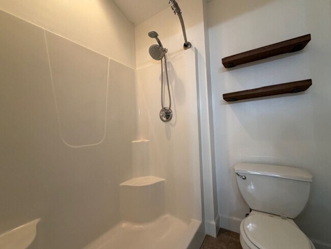 Building Photo - 3 Bed 1 Bathroom Single Family Home Available in Miamisburg*