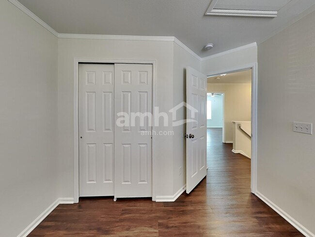 Building Photo - 4815 Talons Mark Dr